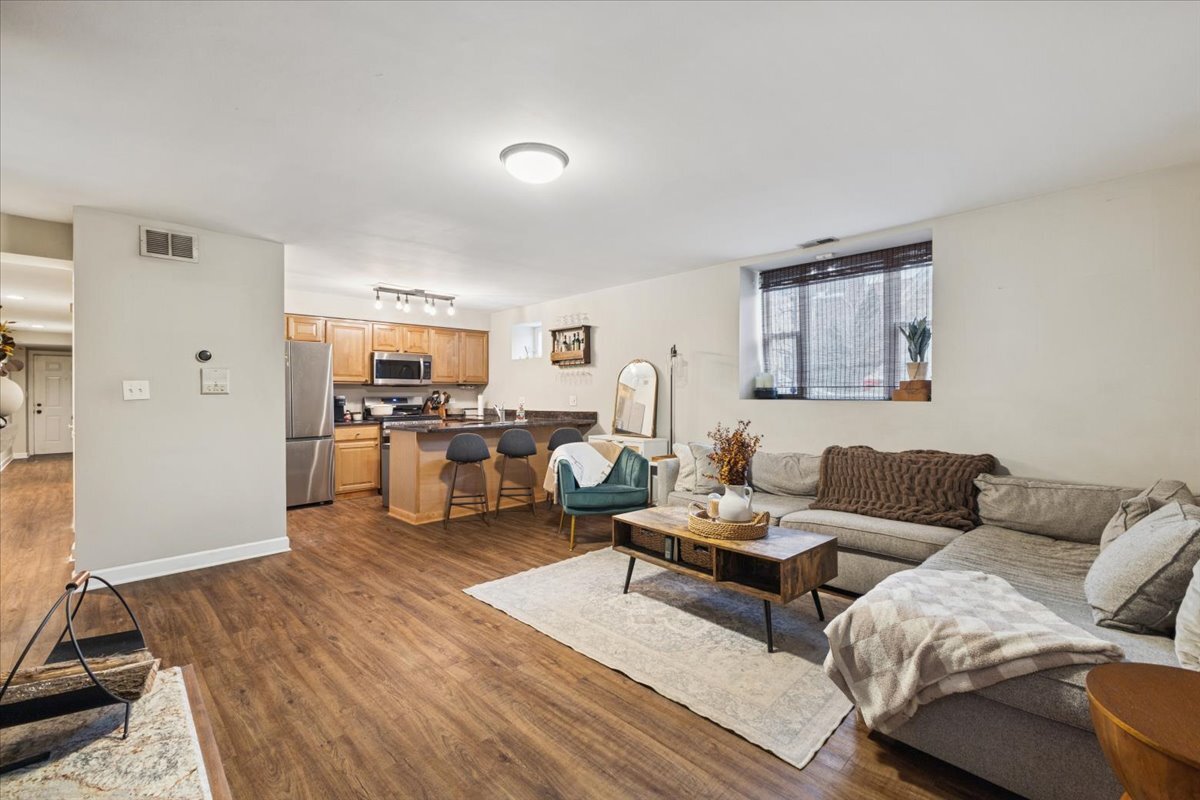 1111 N Honore Street 1