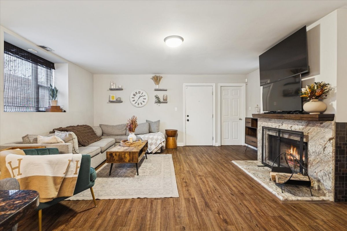 1111 N Honore Street 1