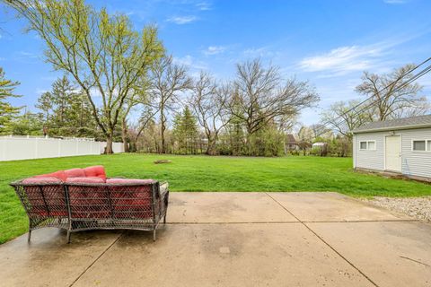 Tiny photo for 216 W Rand Road, Mount Prospect, IL 60056 (MLS # 12610212)
