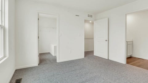 Tiny photo for 2051 Sequoia Avenue, Mundelein, IL 60060 (MLS # 12762869)