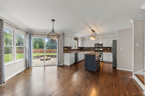 Tiny photo for 808 Livingston Court, Naperville, IL 60540 (MLS # 12745924)