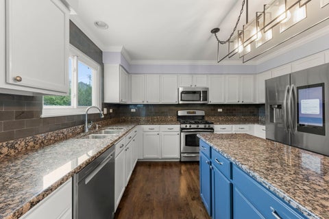 Tiny photo for 808 Livingston Court, Naperville, IL 60540 (MLS # 12745924)