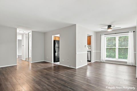 Tiny photo for 761 Garfield Avenue #B, Libertyville, IL 60048 (MLS # 12703610)