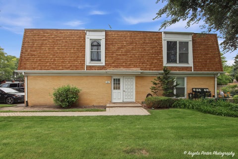 Photo of 761 Garfield Avenue #B, Libertyville, IL 60048 (MLS # 12703610)