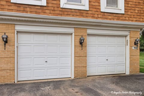Tiny photo for 761 Garfield Avenue #B, Libertyville, IL 60048 (MLS # 12703610)