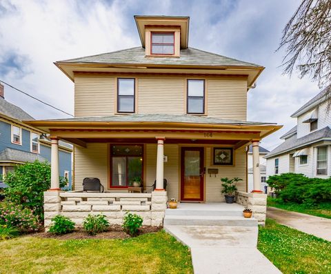 Photo of 144 HILL Avenue, Elgin, IL 60120 (MLS # 12365413)
