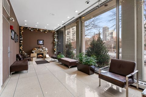 Tiny photo for 1455 N Sandburg Terrace #2907B, Chicago, IL 60610 (MLS # 12573827)