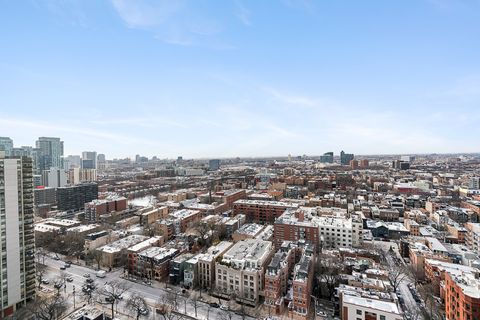 Tiny photo for 1455 N Sandburg Terrace #2907B, Chicago, IL 60610 (MLS # 12573827)