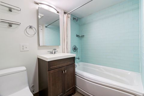 Tiny photo for 1455 N Sandburg Terrace #2907B, Chicago, IL 60610 (MLS # 12573827)