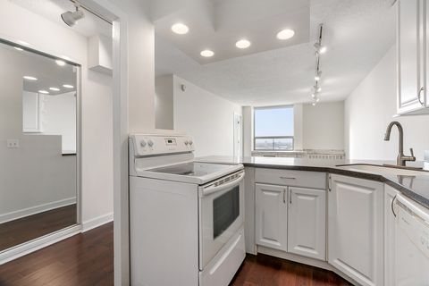 Tiny photo for 1455 N Sandburg Terrace #2907B, Chicago, IL 60610 (MLS # 12573827)