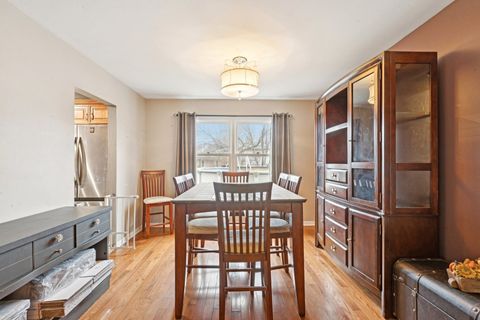 Tiny photo for 333 Grosvenor Court, Bolingbrook, IL 60440 (MLS # 12600294)