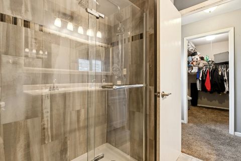 Tiny photo for 333 Grosvenor Court, Bolingbrook, IL 60440 (MLS # 12600294)