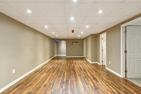 Tiny photo for 333 Grosvenor Court, Bolingbrook, IL 60440 (MLS # 12600294)