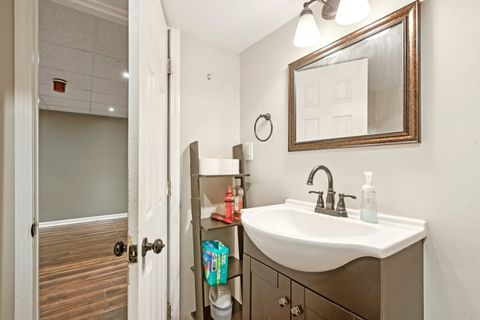 Tiny photo for 333 Grosvenor Court, Bolingbrook, IL 60440 (MLS # 12600294)