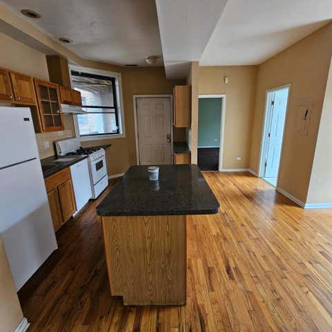 Tiny photo for 5900 S King Drive #2, Chicago, IL 60637 (MLS # 12729408)