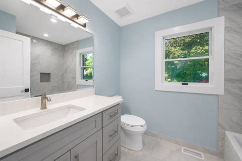 Tiny photo for 20 N Waverly Place, Mount Prospect, IL 60056 (MLS # 12655256)