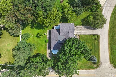 Tiny photo for 4712 Wildwood Drive, McHenry, IL 60051 (MLS # 12717320)
