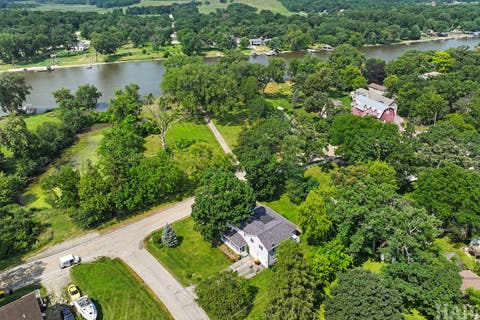 Tiny photo for 4712 Wildwood Drive, McHenry, IL 60051 (MLS # 12717320)