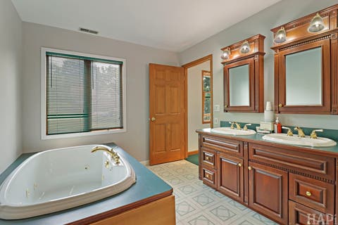 Tiny photo for 4712 Wildwood Drive, McHenry, IL 60051 (MLS # 12717320)