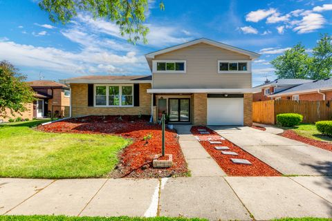 7745 Beckwith Road, Morton Grove, IL 60053 - #: 12667112