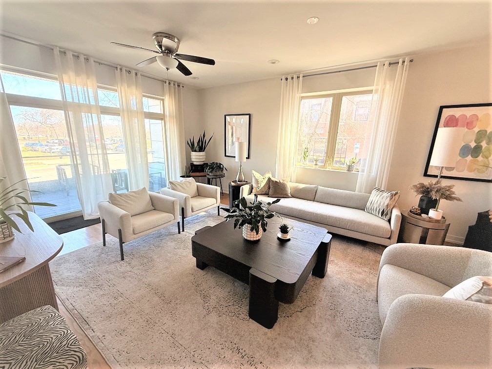 2835 W Division Street 4E