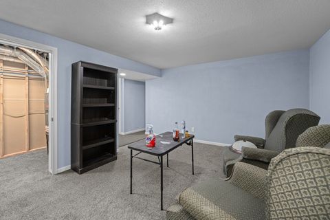 Tiny photo for 220 Arcade Street, Maquoketa, IA 52060 (MLS # 12623966)