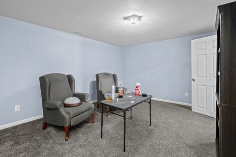 Tiny photo for 220 Arcade Street, Maquoketa, IA 52060 (MLS # 12623966)