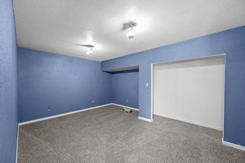 Tiny photo for 220 Arcade Street, Maquoketa, IA 52060 (MLS # 12623966)