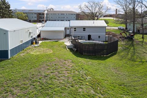 Tiny photo for 220 Arcade Street, Maquoketa, IA 52060 (MLS # 12623966)