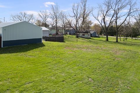 Tiny photo for 220 Arcade Street, Maquoketa, IA 52060 (MLS # 12623966)
