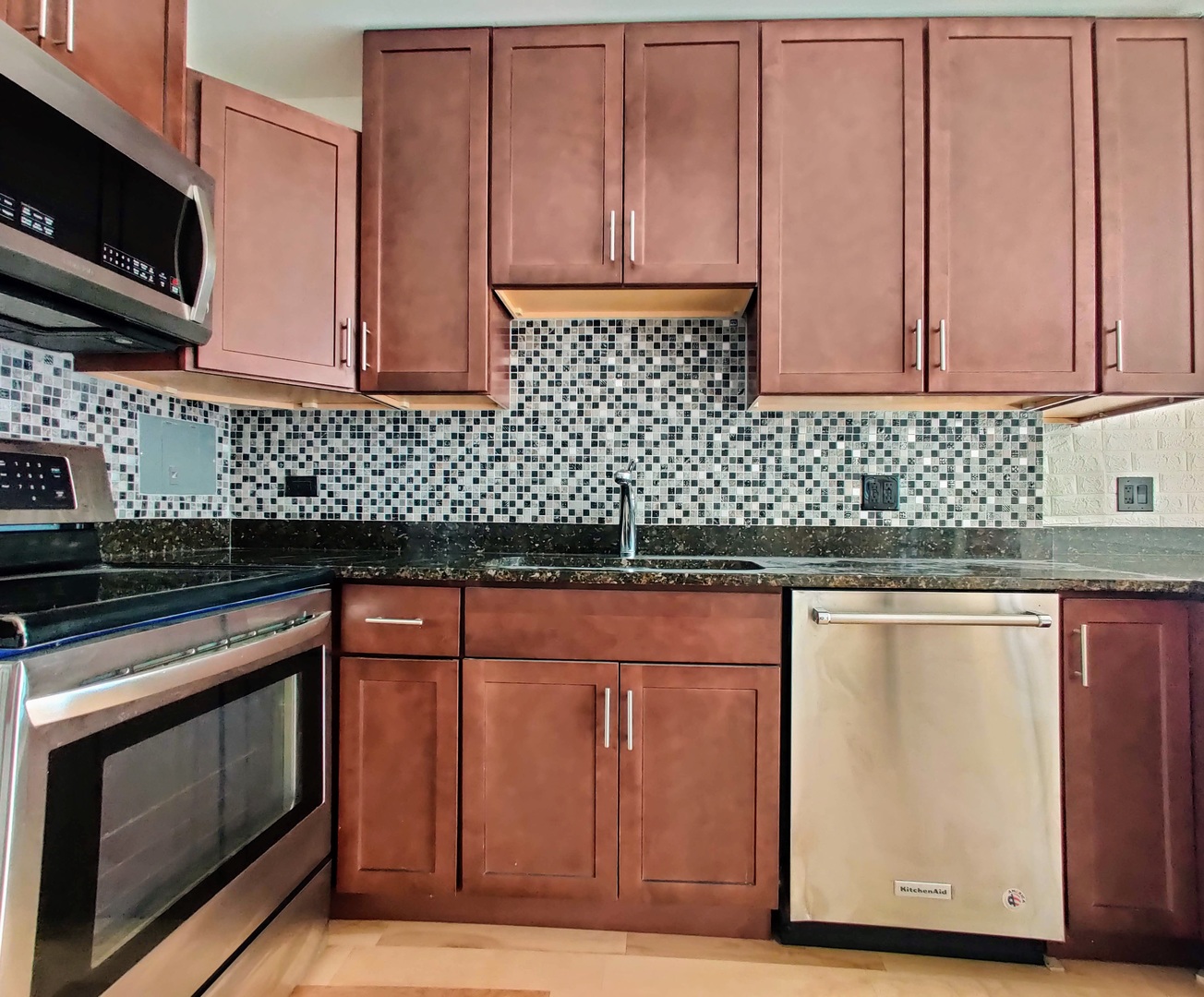 3600 N Lake Shore Drive 2517