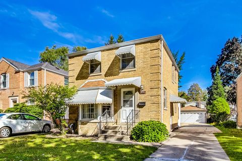 A home in Des Plaines