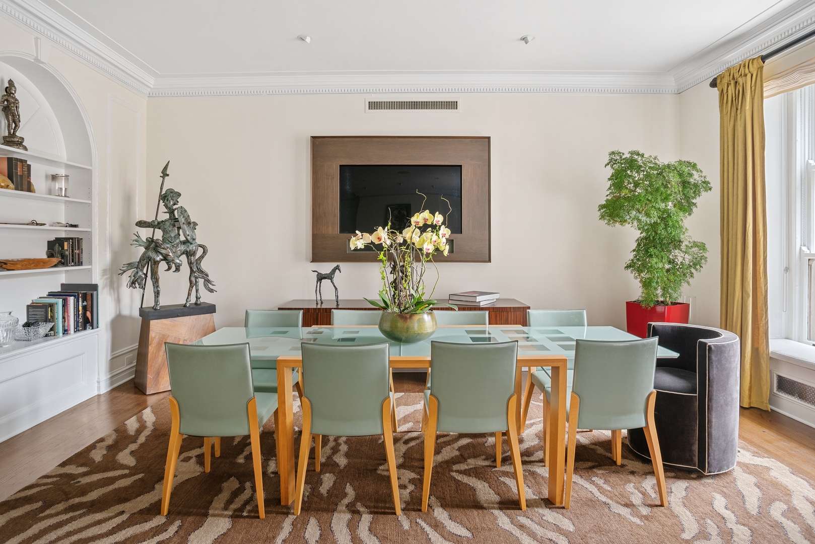 3400 N LAKE SHORE Drive 2D