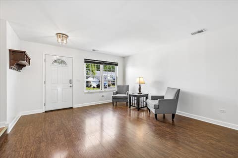 Tiny photo for 93 Pine Circle, Cary, IL 60013 (MLS # 12728932)