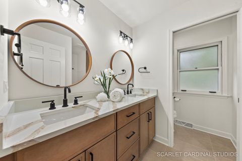 Tiny photo for 8 Concord Drive, Oak Brook, IL 60523 (MLS # 12539788)