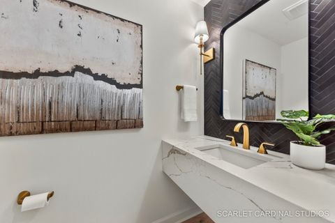 Tiny photo for 8 Concord Drive, Oak Brook, IL 60523 (MLS # 12539788)