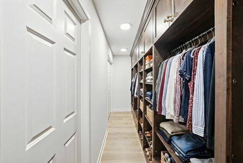 Tiny photo for 8 Concord Drive, Oak Brook, IL 60523 (MLS # 12539788)