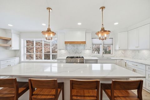 Tiny photo for 8 Concord Drive, Oak Brook, IL 60523 (MLS # 12539788)