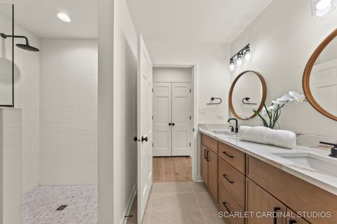 Tiny photo for 8 Concord Drive, Oak Brook, IL 60523 (MLS # 12539788)