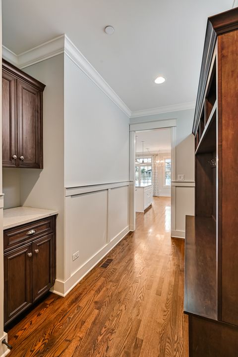 Tiny photo for 4 Oxford Avenue, Clarendon Hills, IL 60514 (MLS # 12594439)