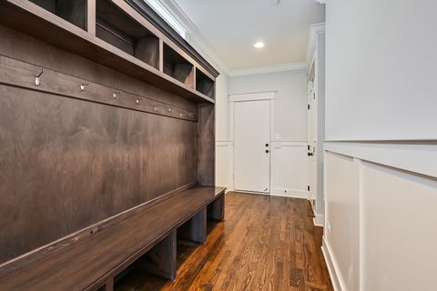 Tiny photo for 4 Oxford Avenue, Clarendon Hills, IL 60514 (MLS # 12594439)