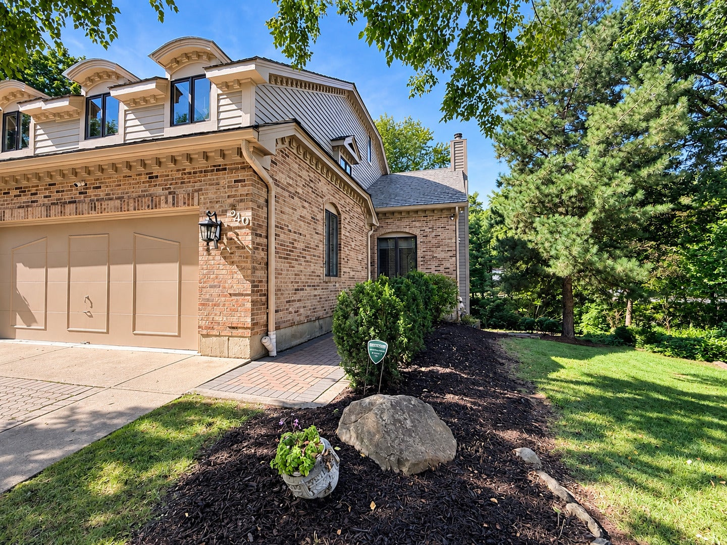 640 Walnut Oaks Drive