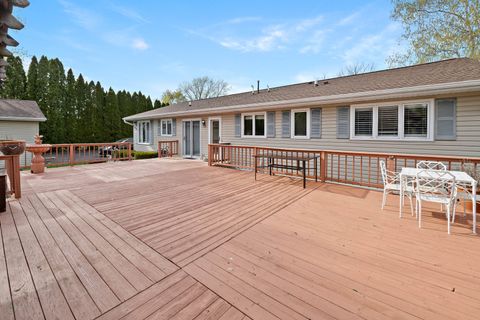 Tiny photo for 12455 W 33rd Street, Beach Park, IL 60099 (MLS # 12622320)