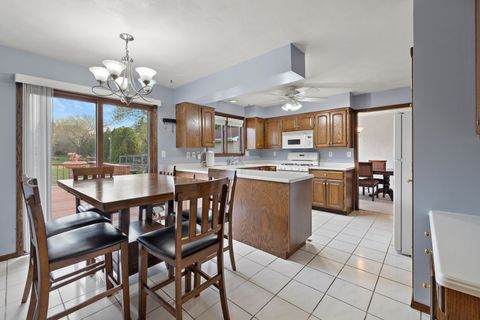 Tiny photo for 12455 W 33rd Street, Beach Park, IL 60099 (MLS # 12622320)