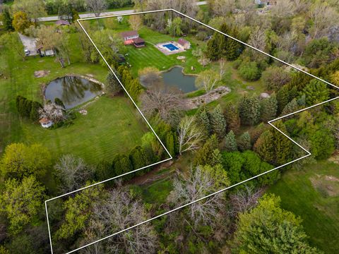 Tiny photo for 12455 W 33rd Street, Beach Park, IL 60099 (MLS # 12622320)