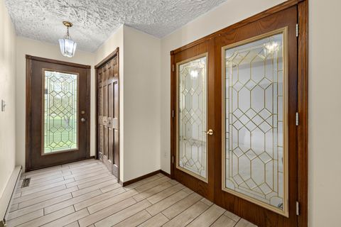 Tiny photo for 12455 W 33rd Street, Beach Park, IL 60099 (MLS # 12622320)