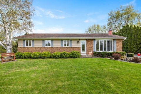 Tiny photo for 12455 W 33rd Street, Beach Park, IL 60099 (MLS # 12622320)