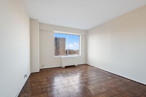 Tiny photo for 7061 N Kedzie Avenue #613, Chicago, IL 60645 (MLS # 12567564)