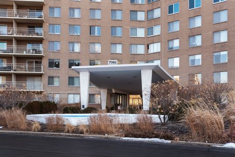 Tiny photo for 7061 N Kedzie Avenue #613, Chicago, IL 60645 (MLS # 12567564)