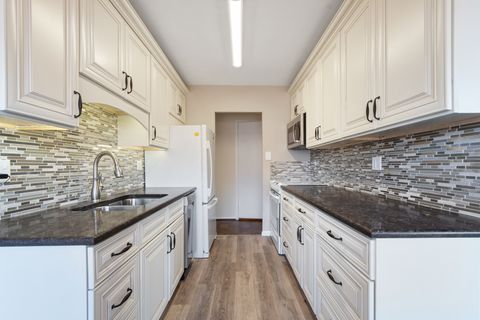 Tiny photo for 7061 N Kedzie Avenue #613, Chicago, IL 60645 (MLS # 12567564)